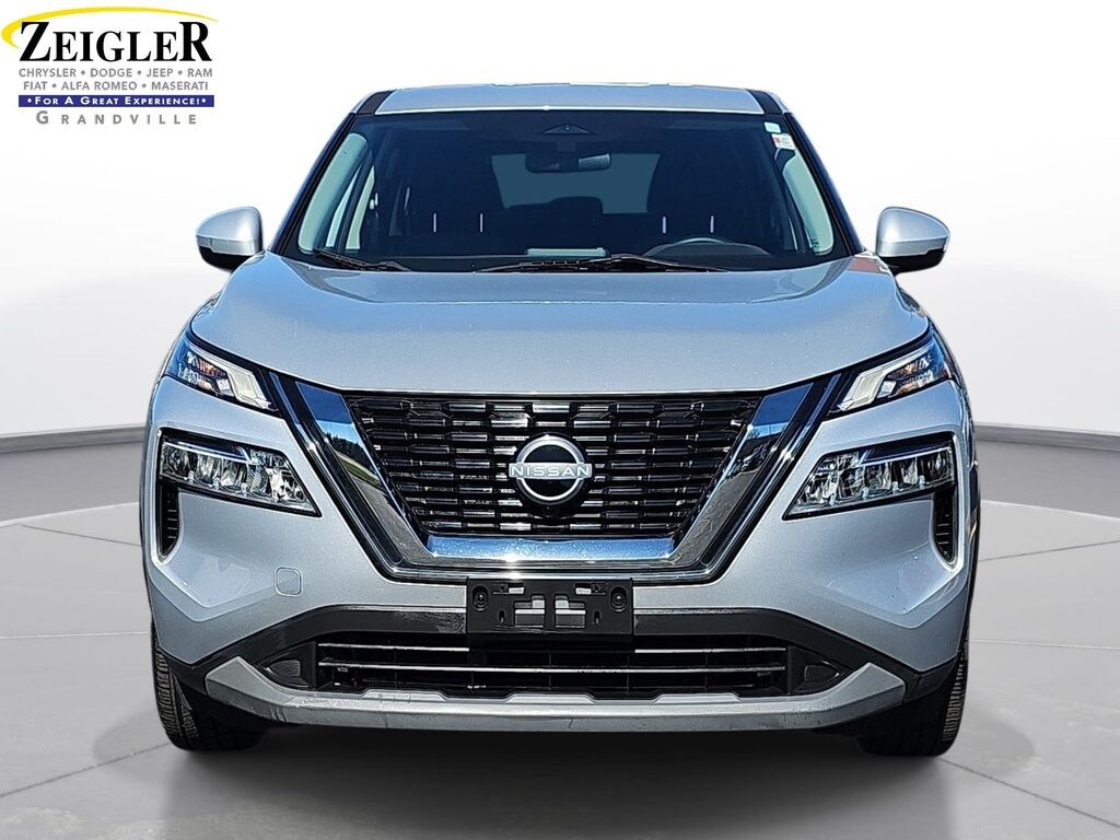 Used 2022 Nissan Rogue SV SUV