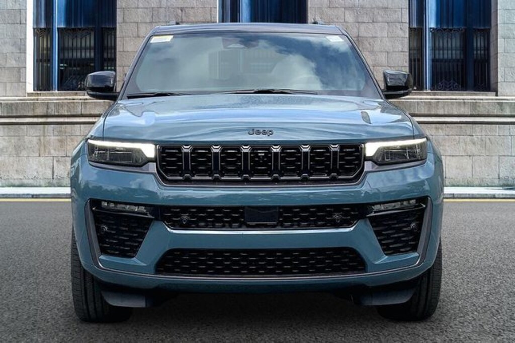 New 2026 Jeep Grand Cherokee Summit SUV