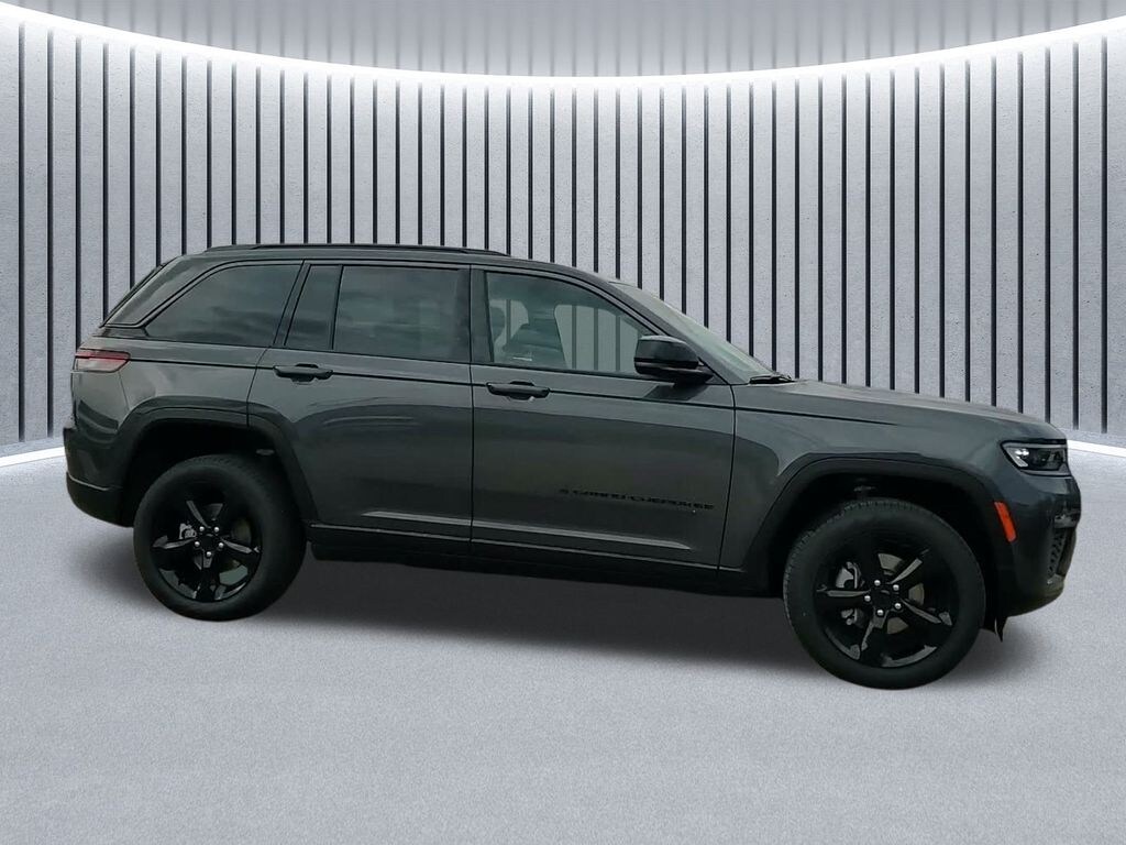 New 2026 Jeep Grand Cherokee Limited SUV