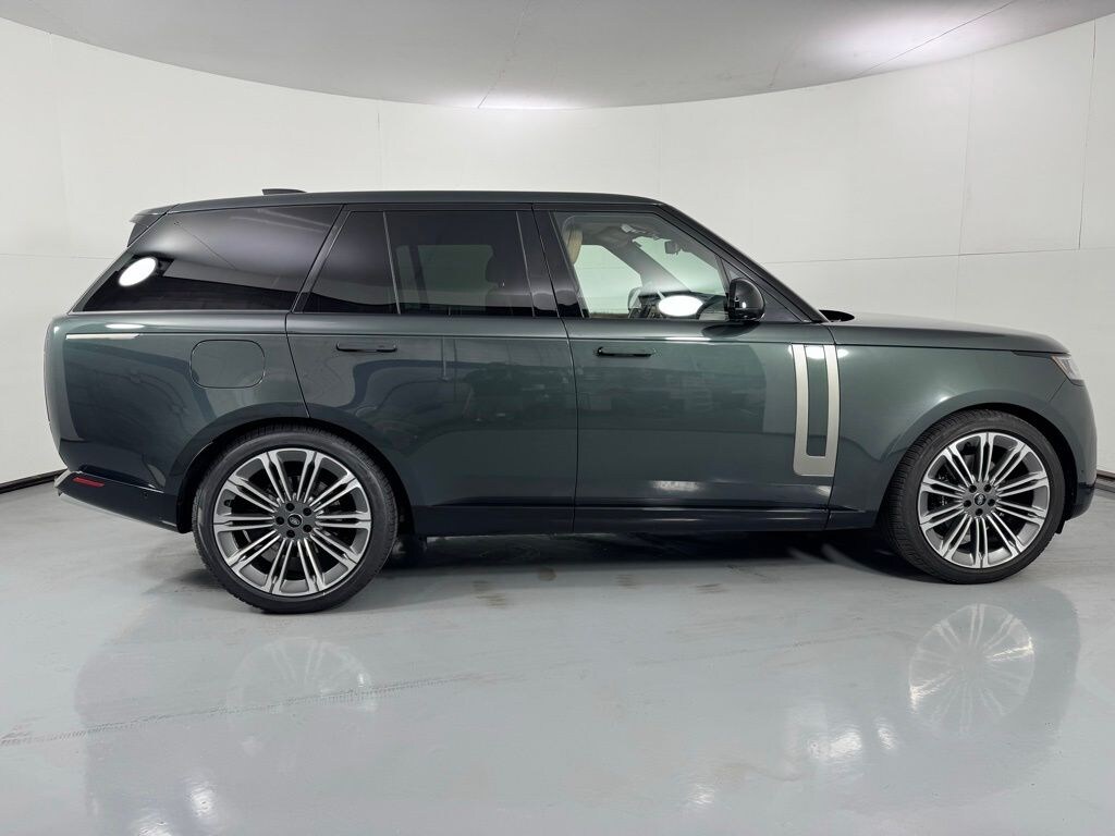 Used 2024 Land Rover Range Rover SE SUV