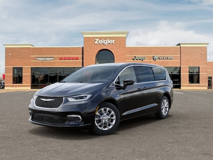 2026 Chrysler Pacifica Limited Van Passenger Van
