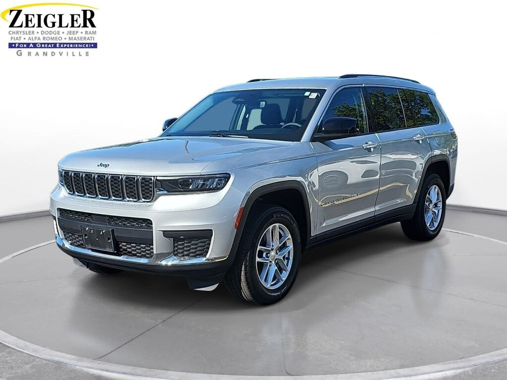Used 2023 Jeep Grand Cherokee L Laredo SUV