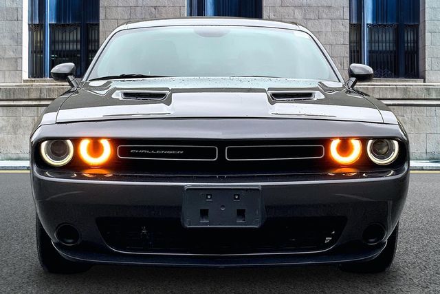 Used 2018 Dodge Challenger SXT Coupe