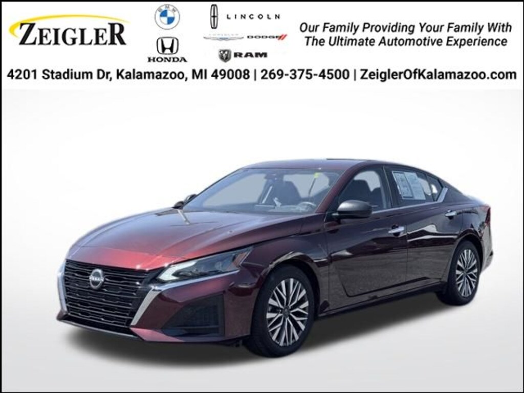 Used 2024 Nissan Altima 2.5 SV Sedan