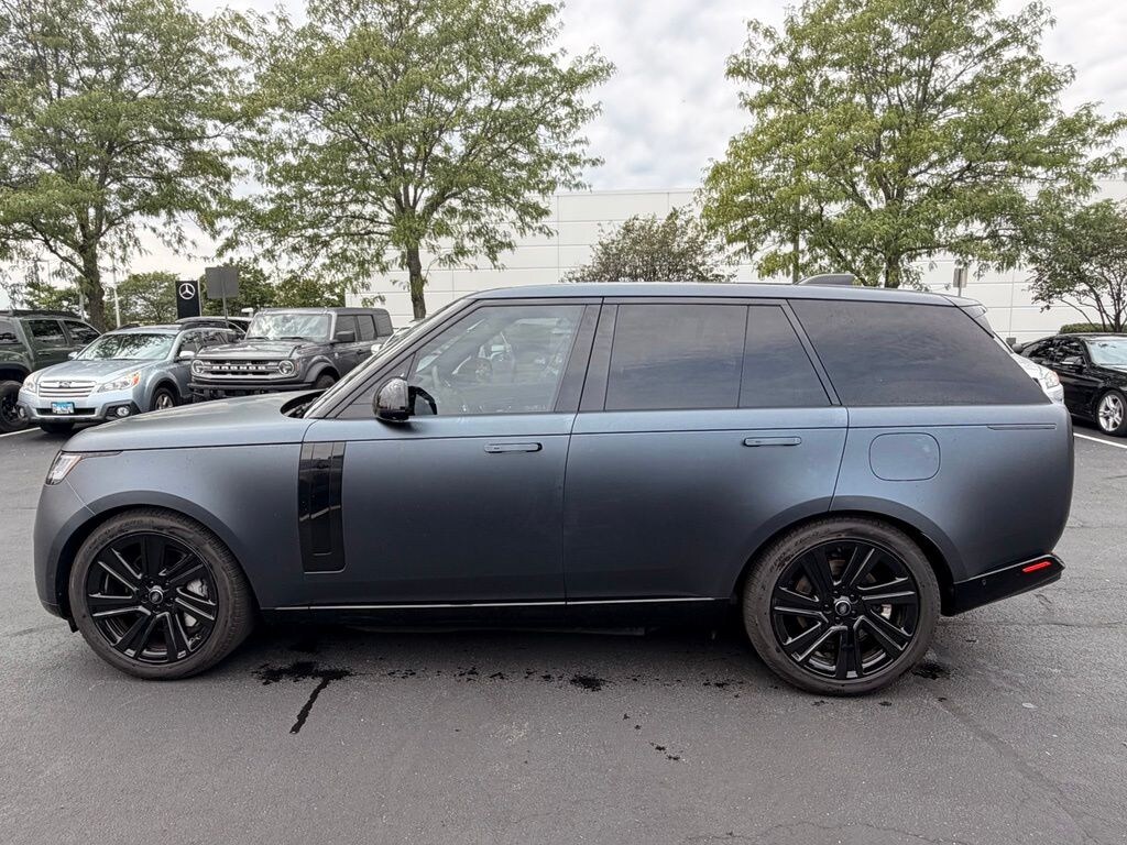 Used 2023 Land Rover Range Rover Plug-In Hybrid SE SUV