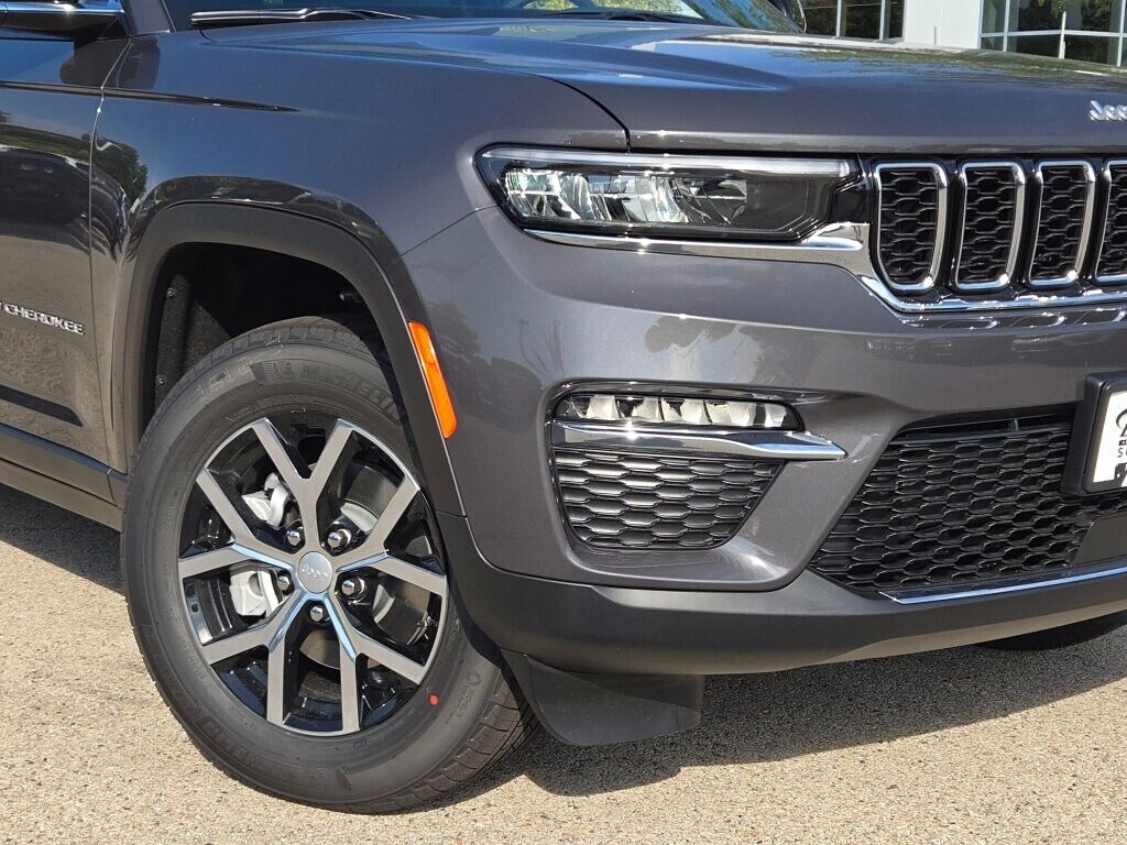 New 2025 Jeep Grand Cherokee Limited SUV