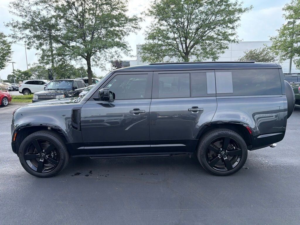 Used 2025 Land Rover Defender 130 V8 SUV