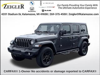 Used 2022 Jeep Wrangler Unlimited Sport Altitude SUV for sale in Grandville
