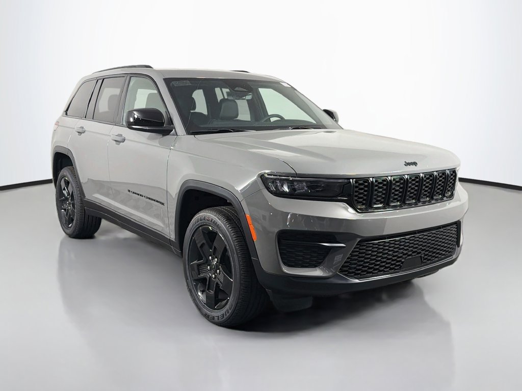 New 2027 Jeep Grand Cherokee Laredo SUV
