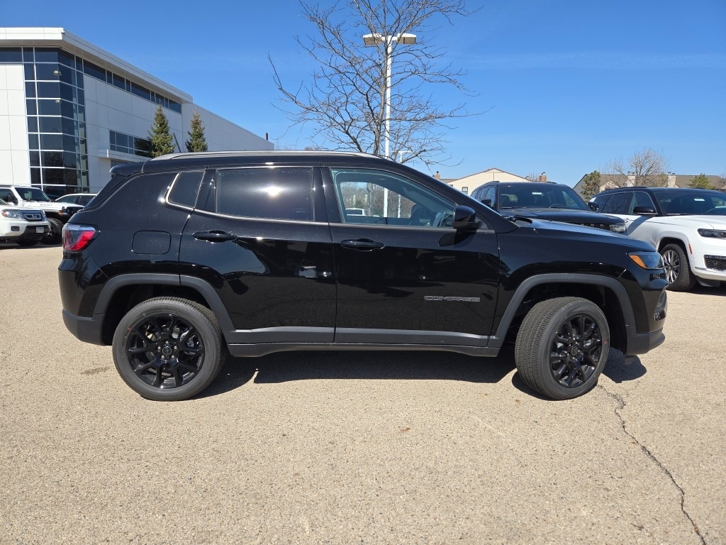 New 2025 Jeep Compass Latitude SUV