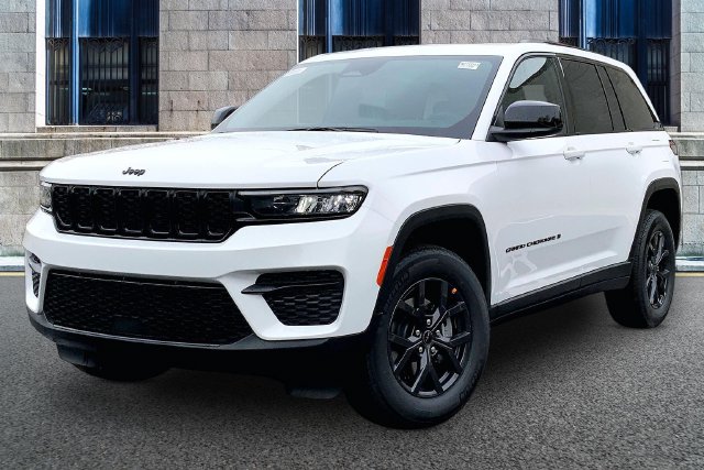 New 2027 Jeep Grand Cherokee Laredo SUV