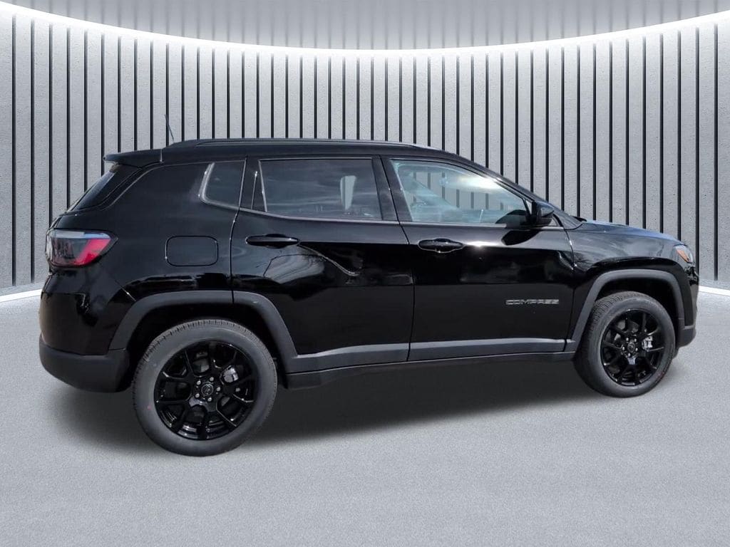 New 2026 Jeep Compass Latitude SUV