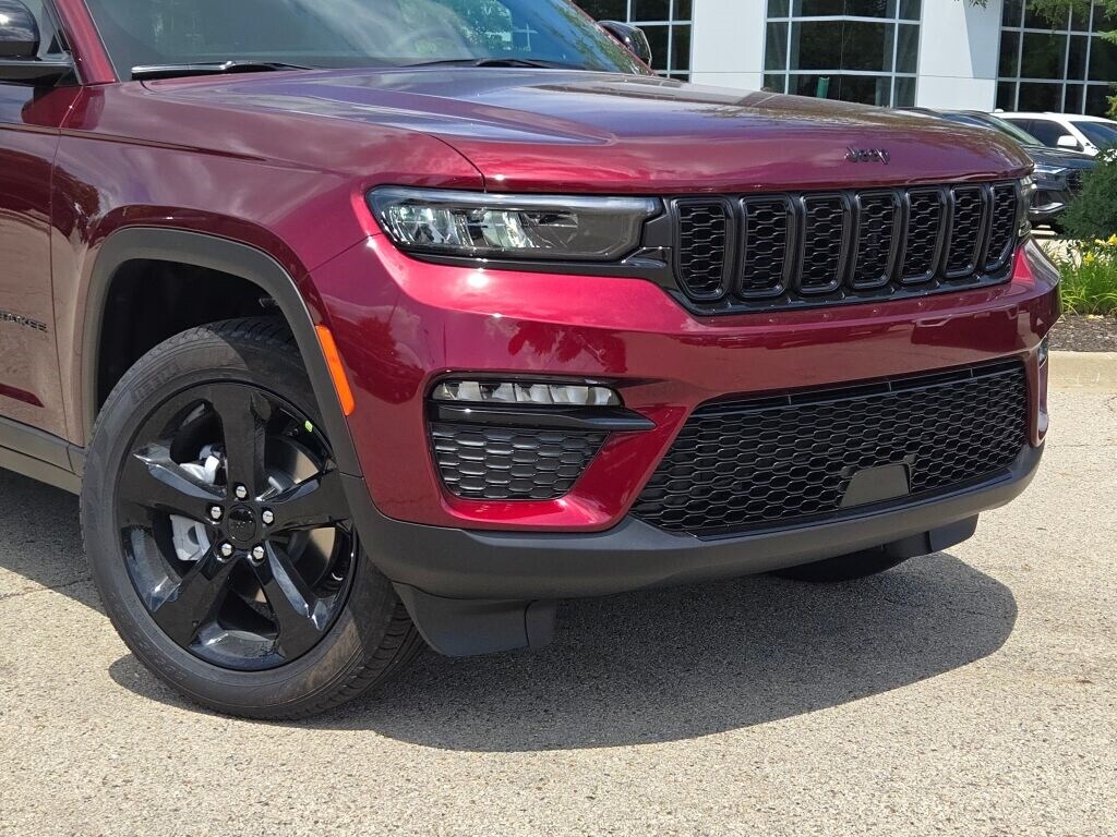 New 2025 Jeep Grand Cherokee Limited SUV