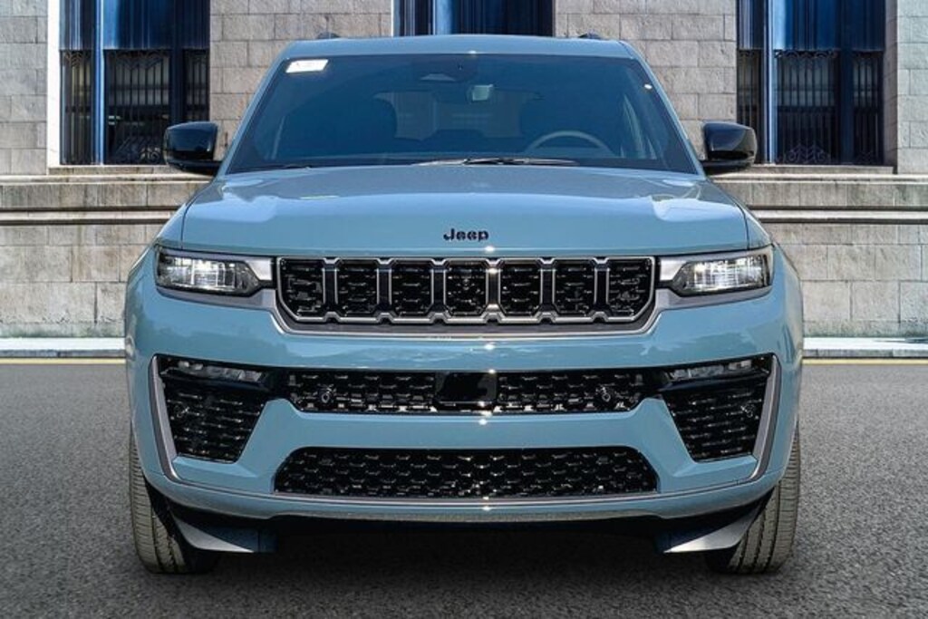 New 2027 Jeep Grand Cherokee Limited SUV