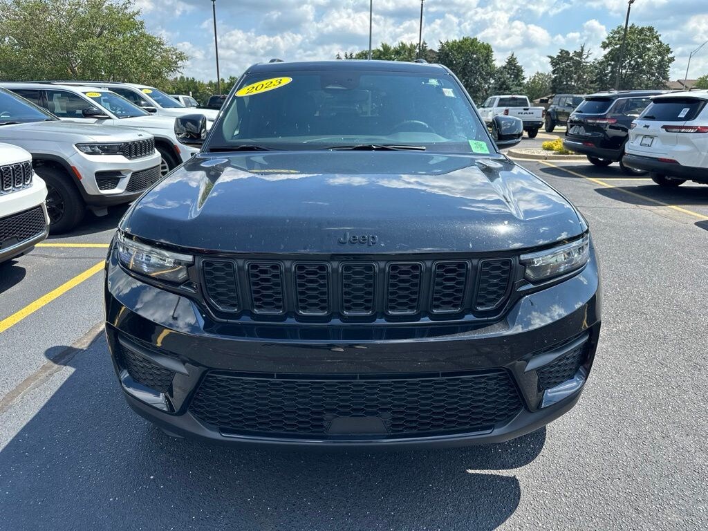 Used 2023 Jeep Grand Cherokee Altitude X SUV