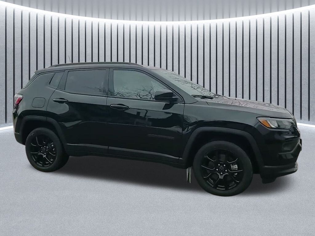 New 2026 Jeep Compass Latitude SUV