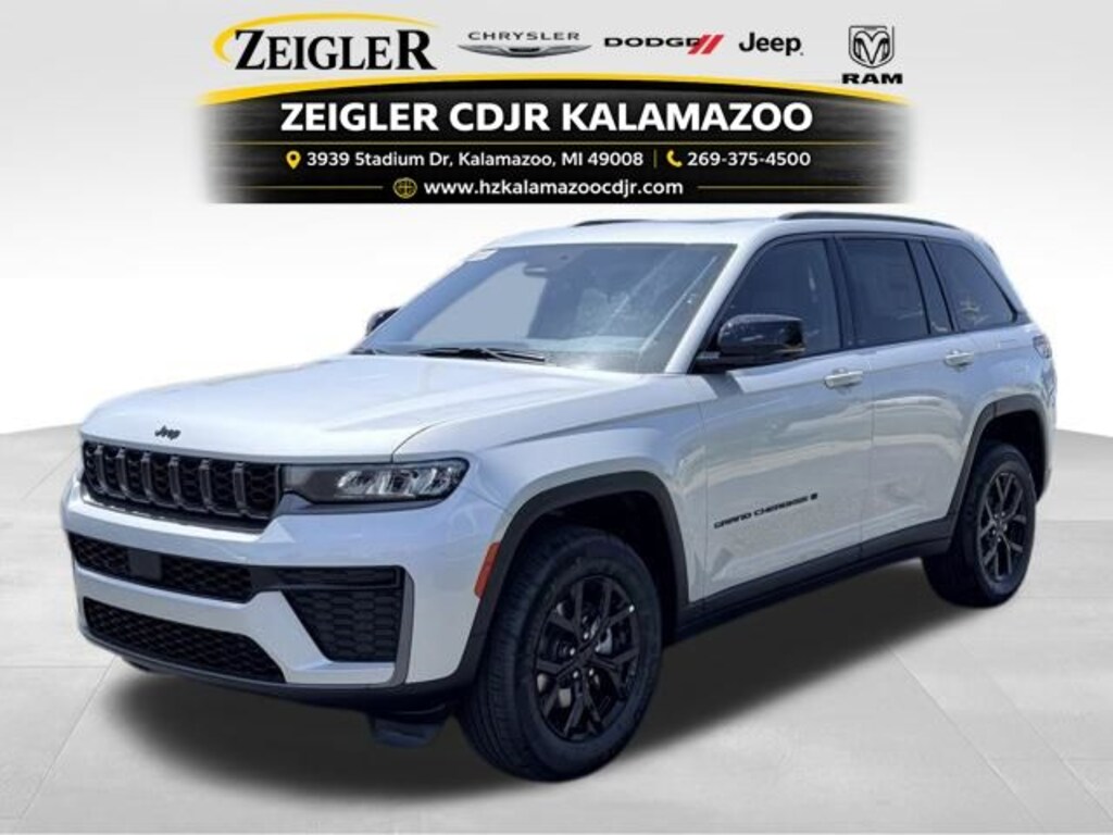 New 2026 Jeep Grand Cherokee Laredo SUV