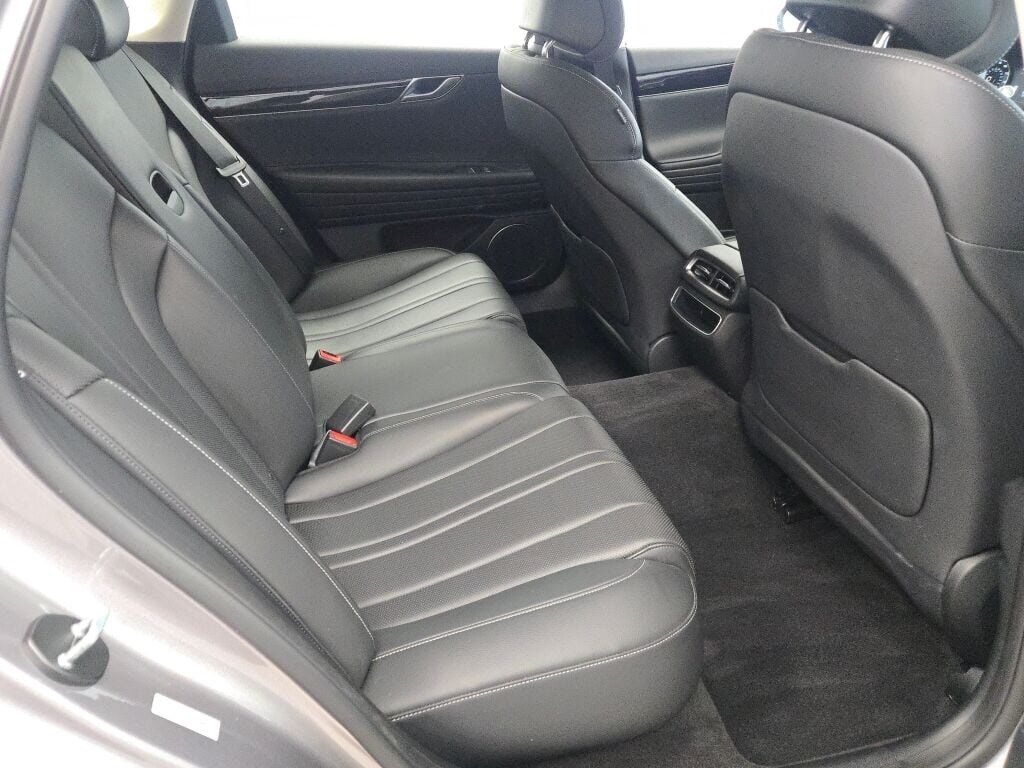 2023 GENESIS G80 - Image 11