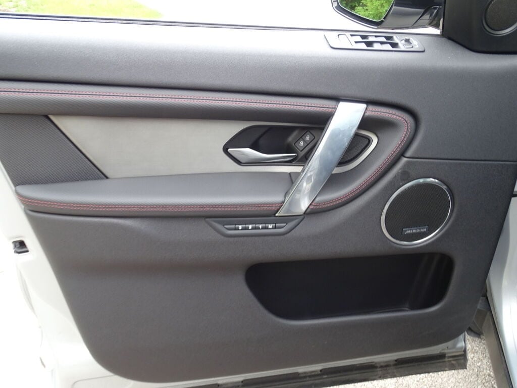 2022 LAND ROVER DISCOVERY SPORT - Image 25