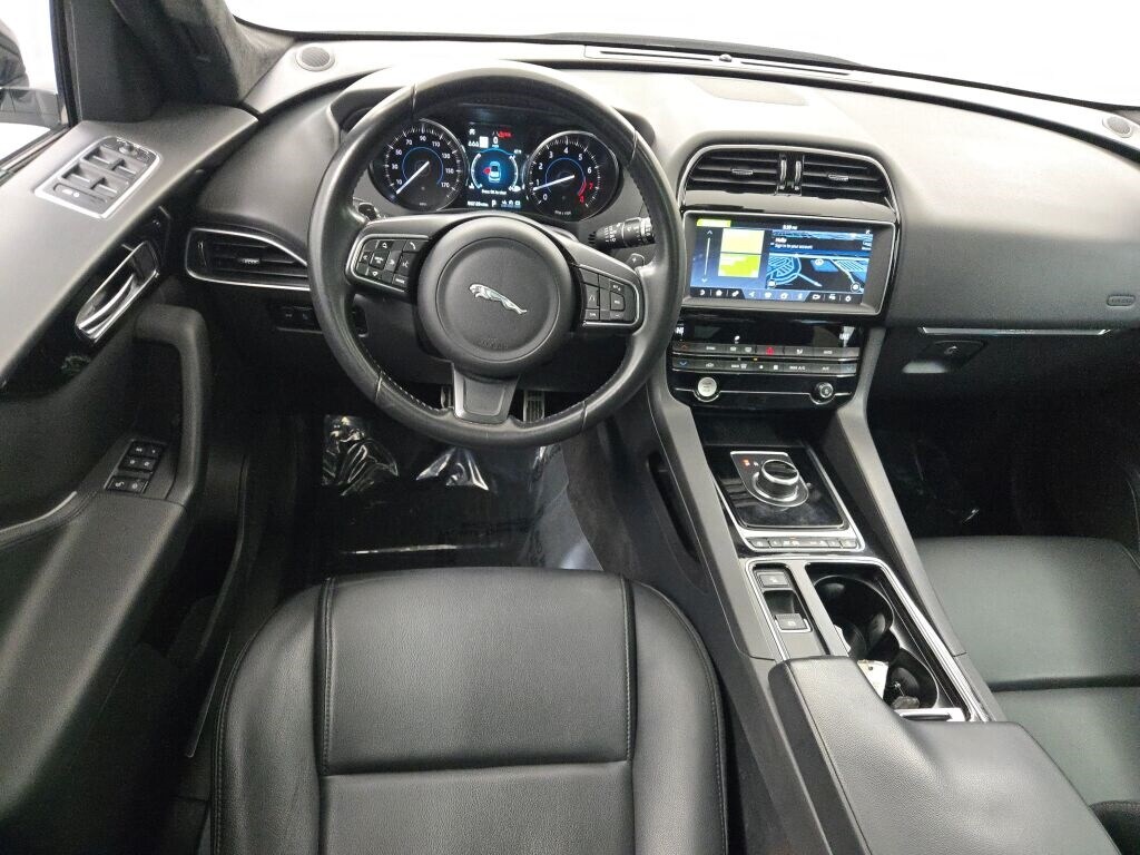 2019 JAGUAR F-PACE - Image 21