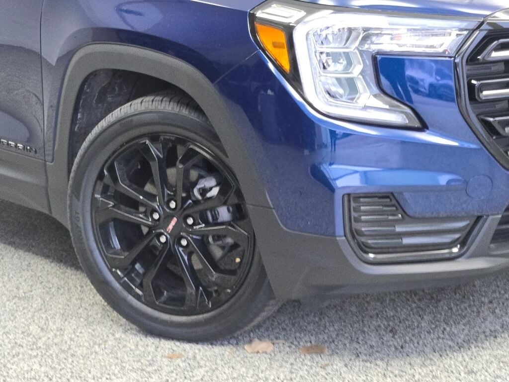 2022 GMC TERRAIN - Image 3