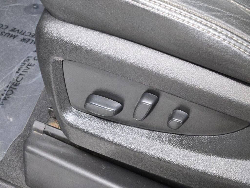 2020 GMC YUKON XL - Image 30