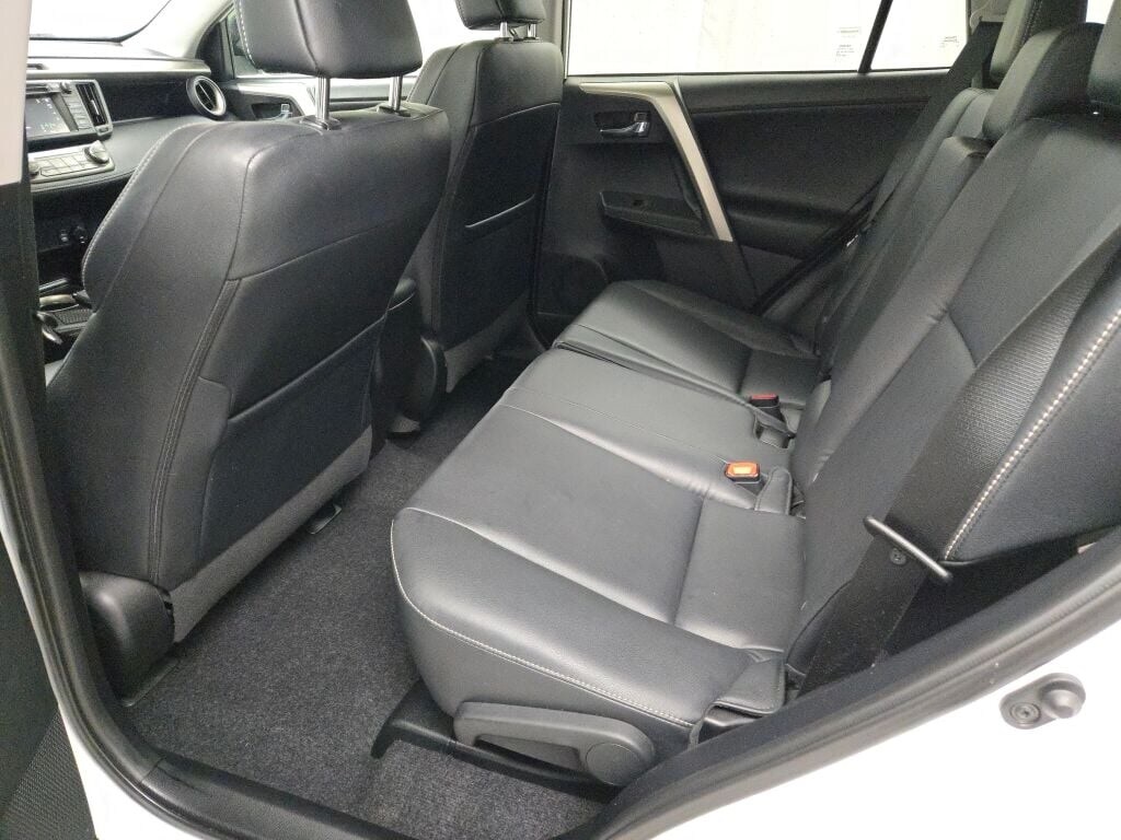2015 TOYOTA RAV4 - Image 21