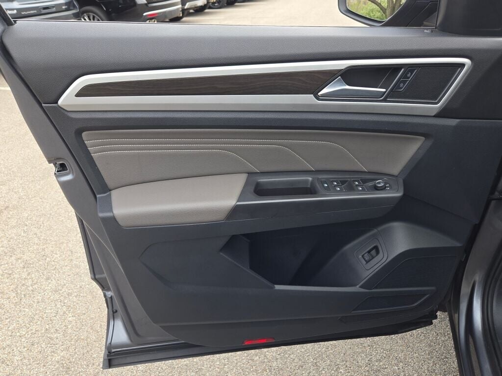 2023 VOLKSWAGEN ATLAS - Image 26