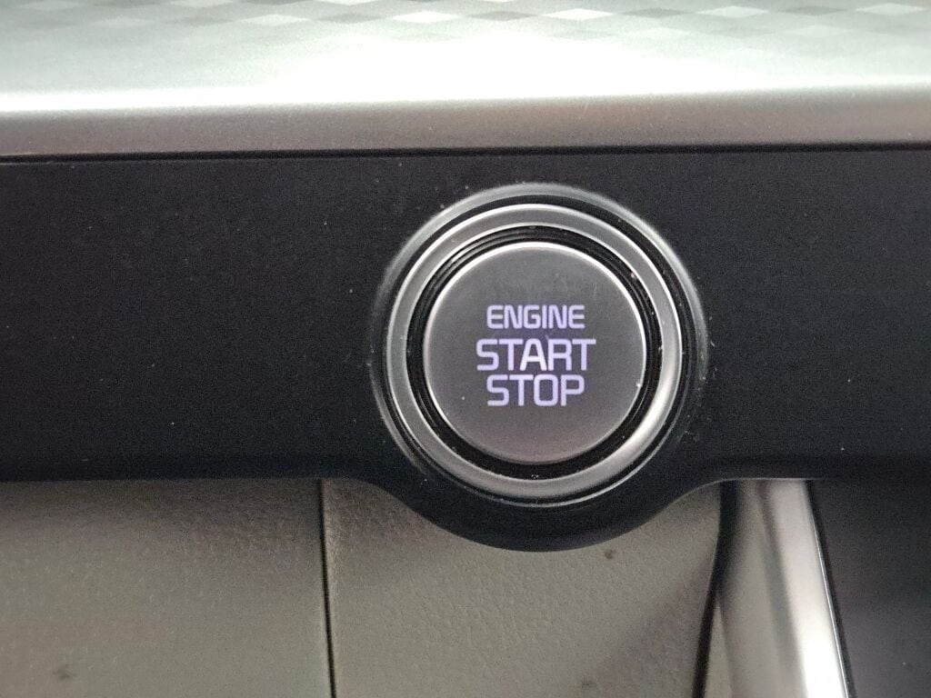 2024 KIA CARNIVAL - Image 33