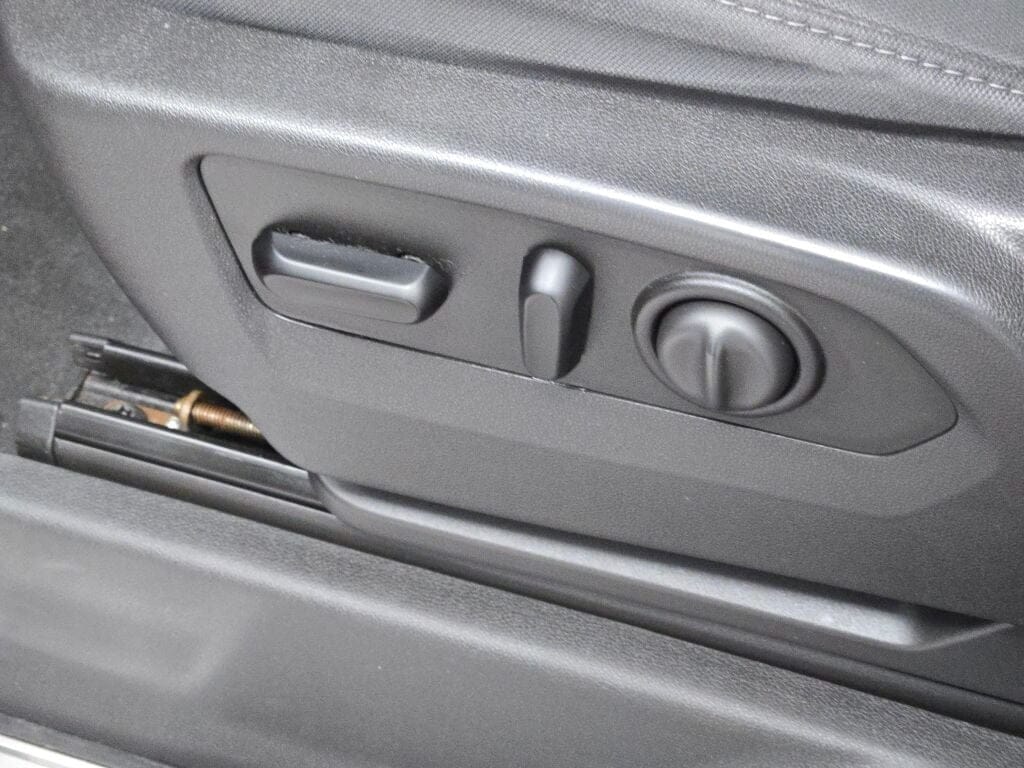 2019 CHEVROLET SILVERADO - Image 26