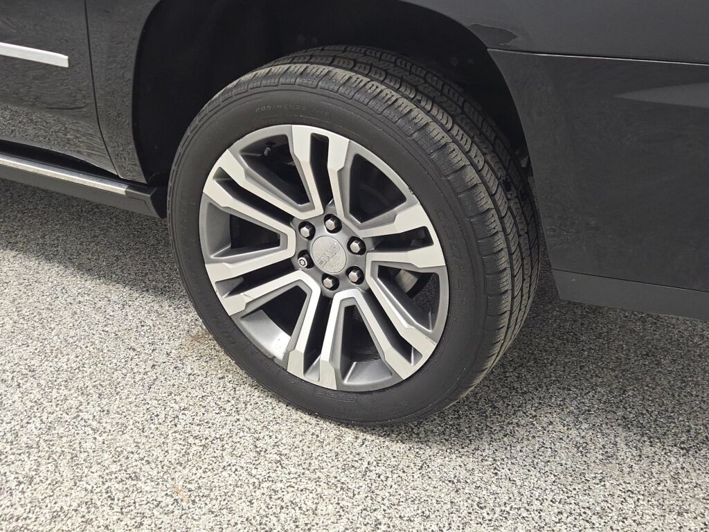 2020 GMC YUKON XL - Image 18