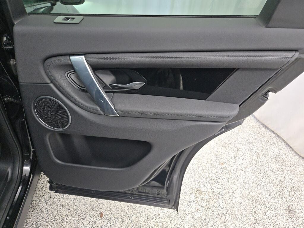 2023 LAND ROVER DISCOVERY SPORT - Image 10