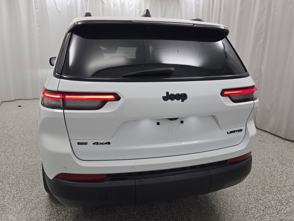 2022 JEEP GRAND CHEROKEE L - Image 13