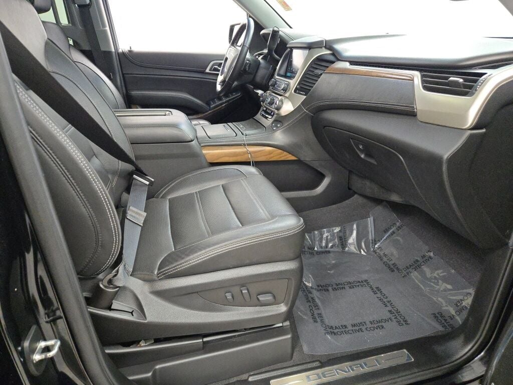 2020 GMC YUKON XL - Image 7
