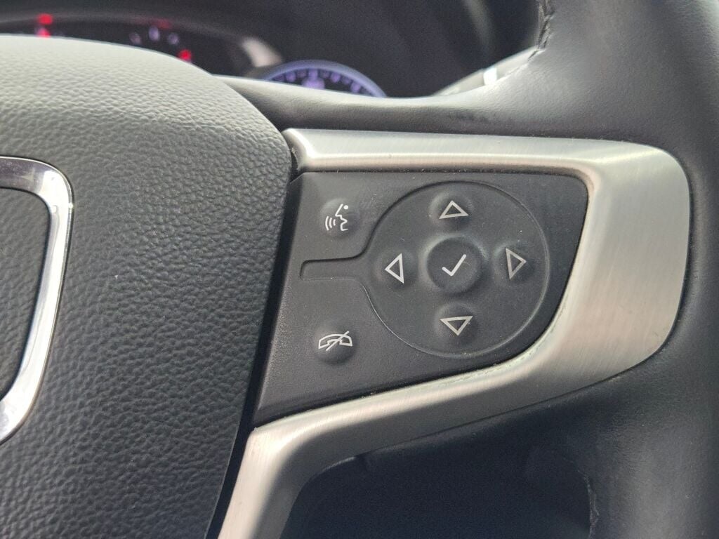 2023 GMC ACADIA - Image 35