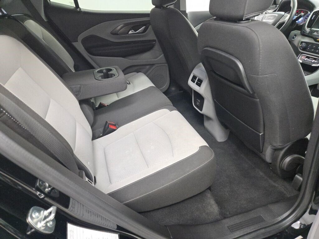 2024 GMC TERRAIN - Image 11