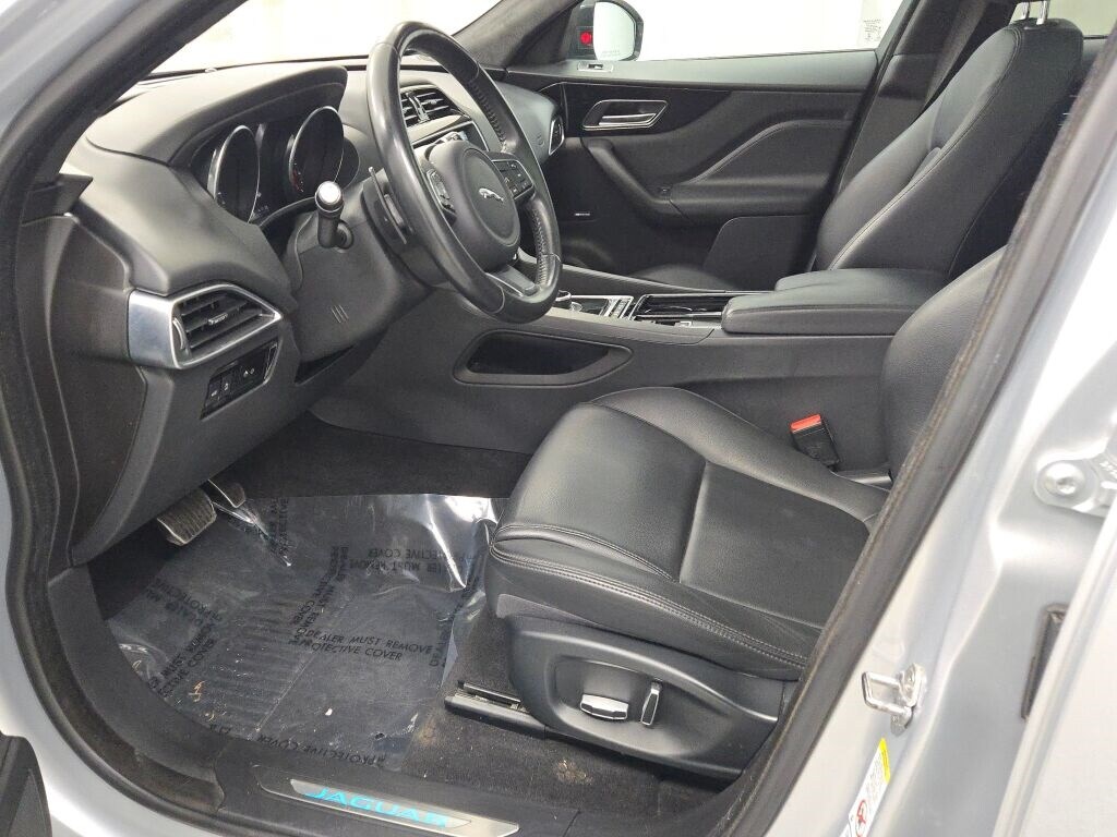 2019 JAGUAR F-PACE - Image 27