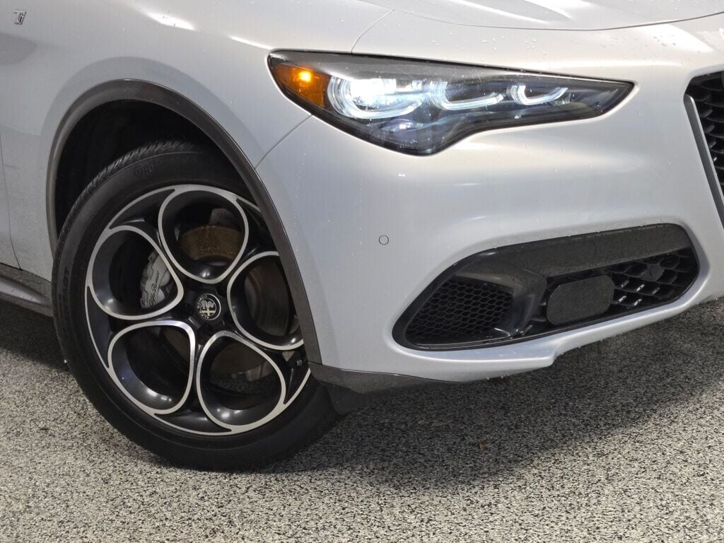 2024 ALFA ROMEO STELVIO - Image 3