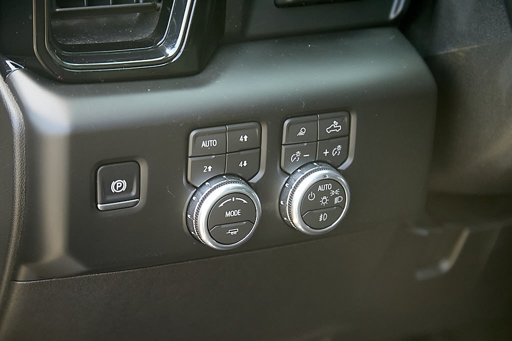 2026 GMC Sierra 2500HD AT4 - Photo 32