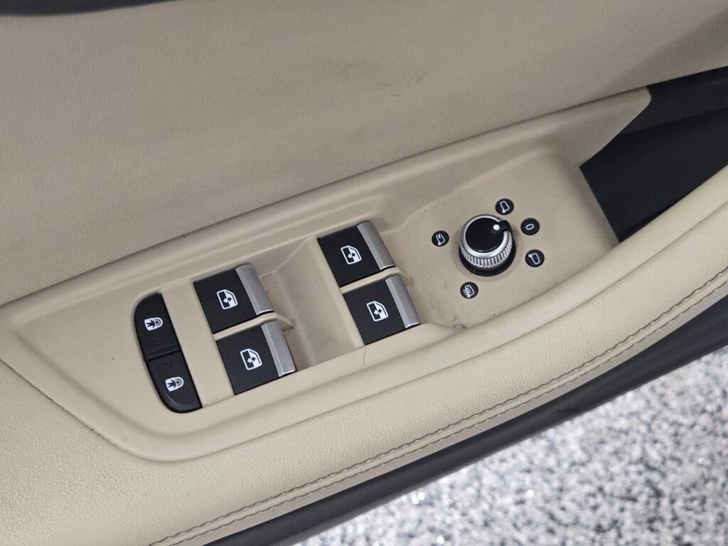 2022 AUDI A4 - Image 22