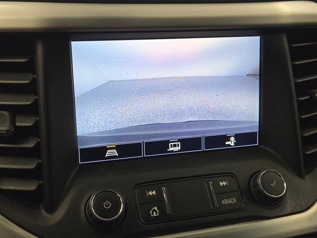 2023 GMC ACADIA - Image 31
