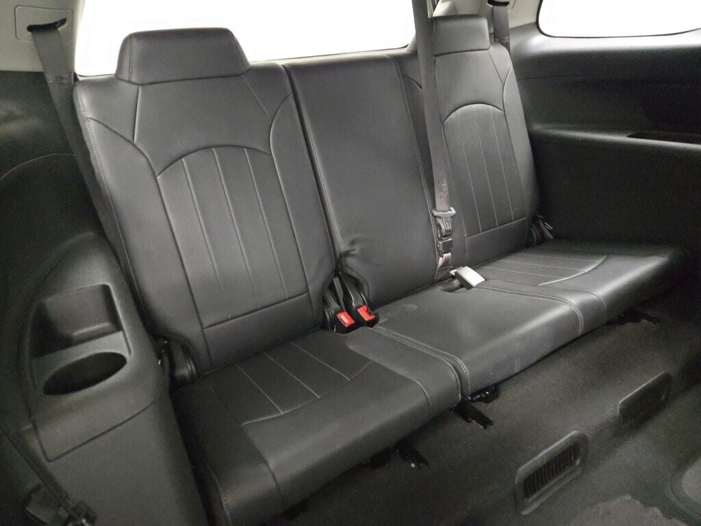 2017 GMC ACADIA - Image 13