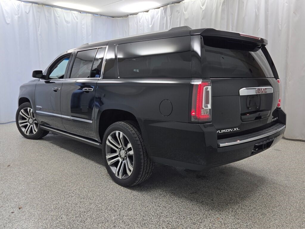 2020 GMC YUKON XL - Image 17