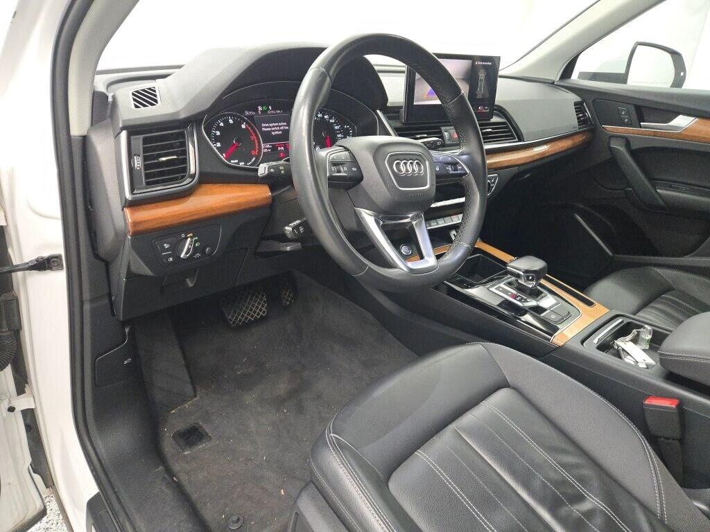 2022 AUDI Q5 - Image 24