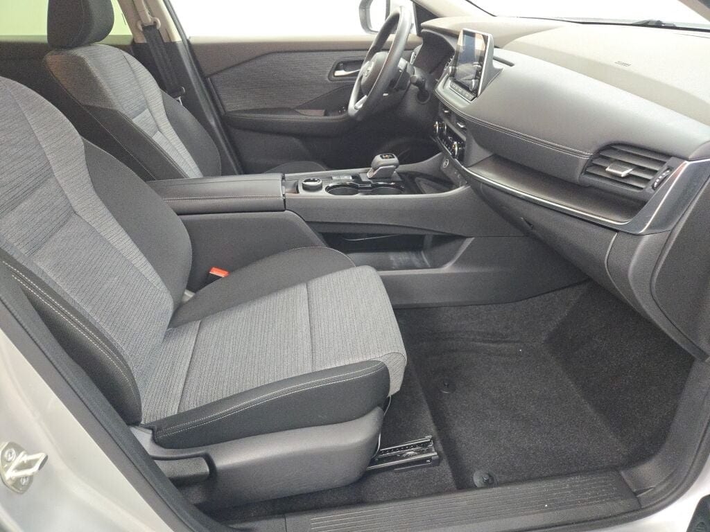 2023 NISSAN ROGUE - Image 7