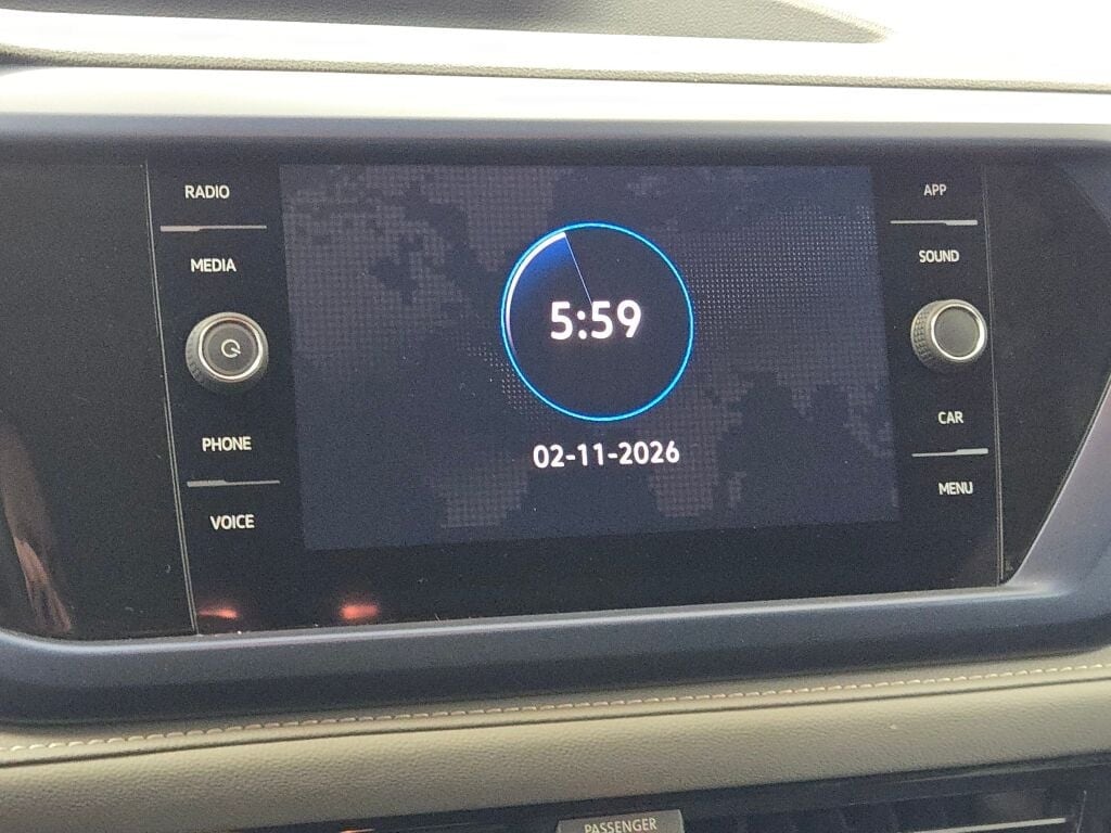 2024 VOLKSWAGEN TAOS - Image 31