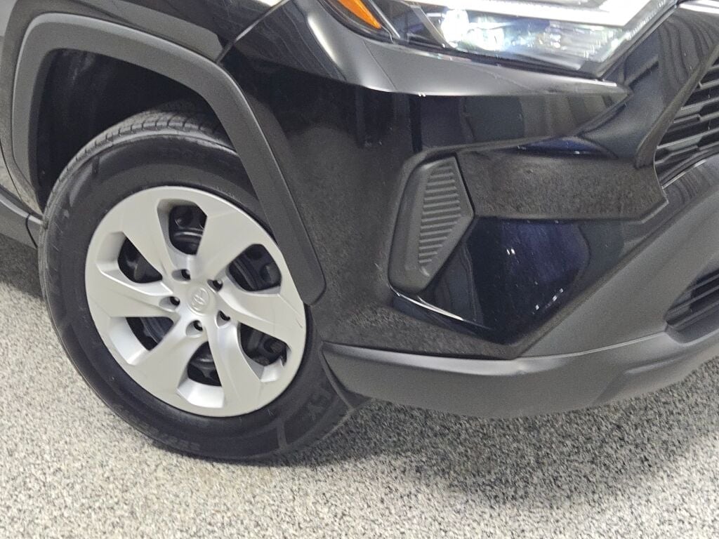 2024 TOYOTA RAV4 - Image 3