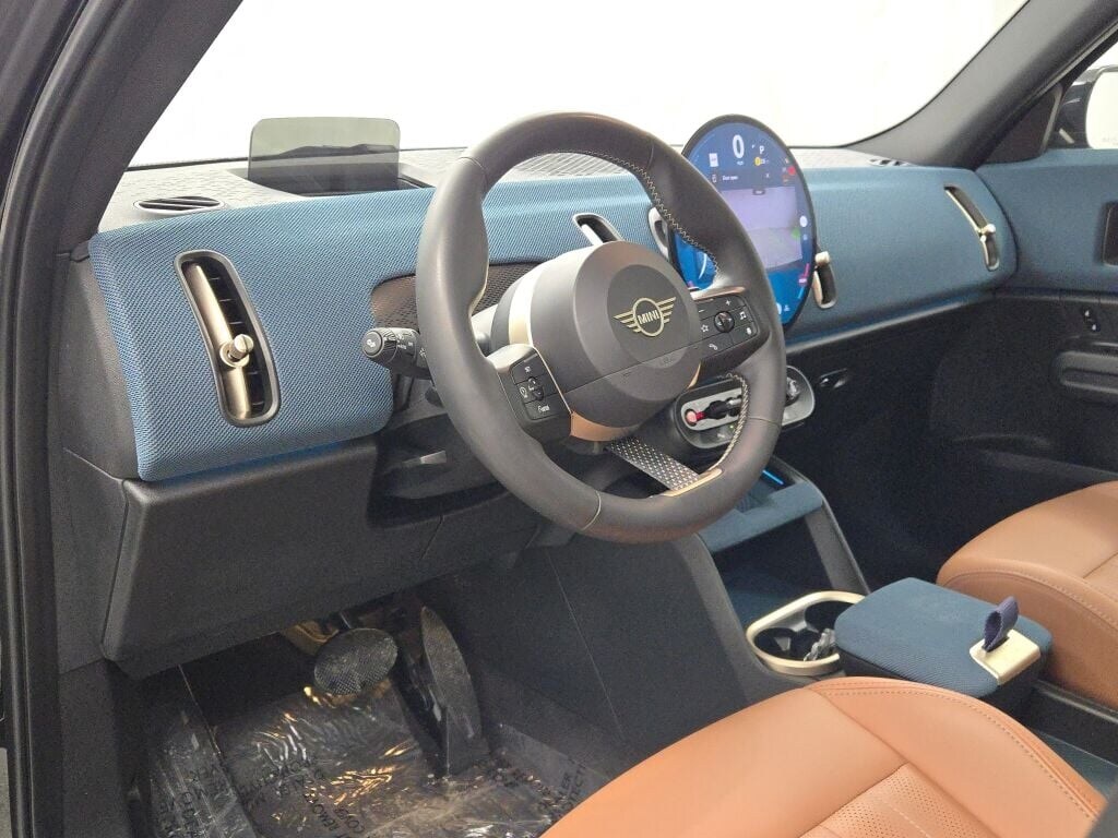 2025 MINI COUNTRYMAN - Image 24