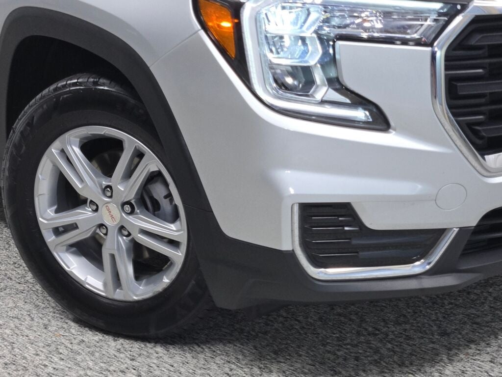 Used 2022 GMC Terrain SLE SUV