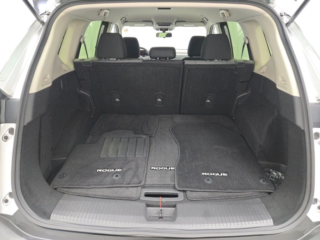 2023 NISSAN ROGUE - Image 18